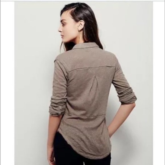 We The Free Linen Blend Buttondown One Pocket Tee T-Shirt - Picture 3 of 10